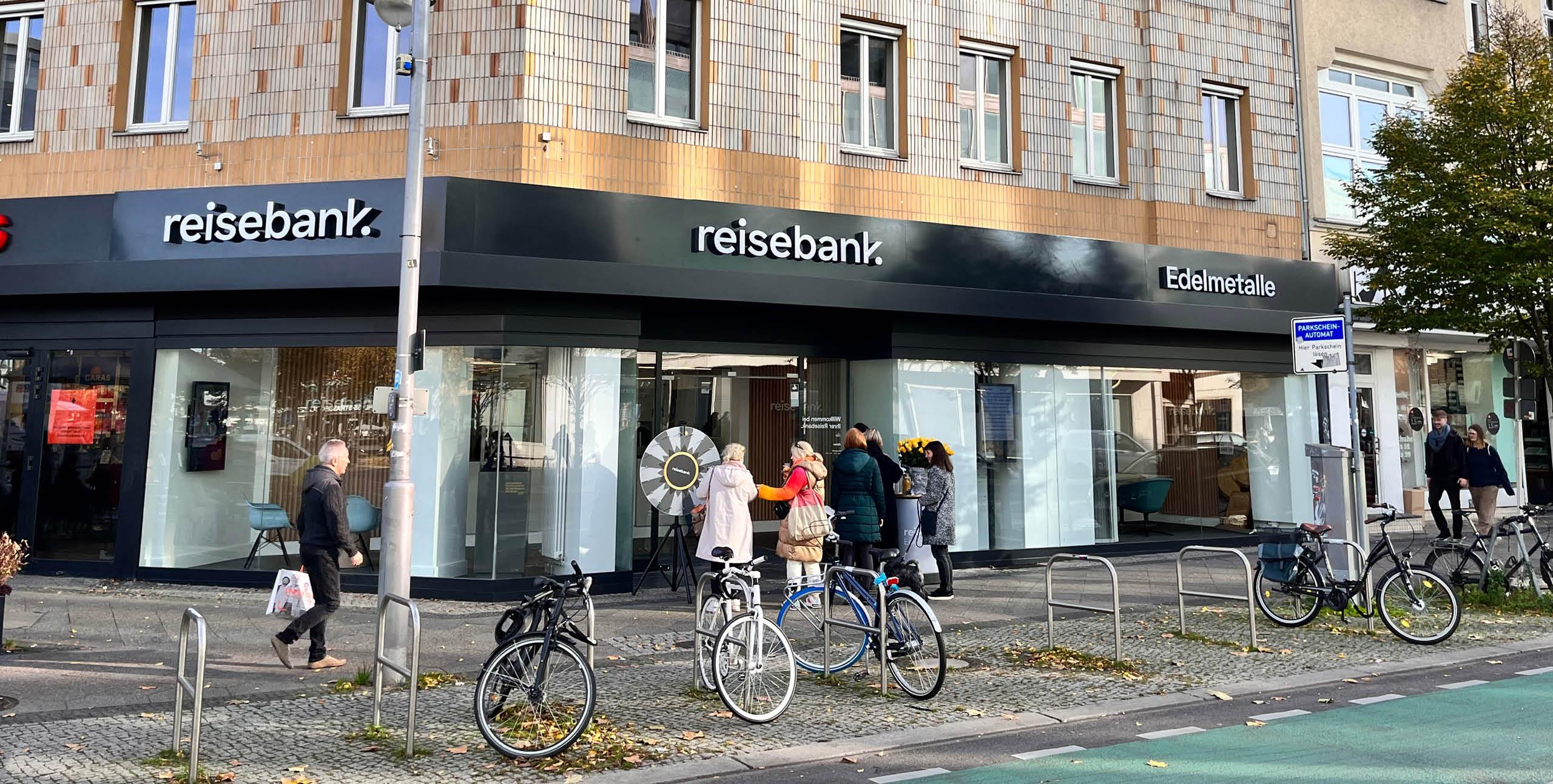 Reisebank eröffnet erste Edelmetall-Filiale in Berlin: Goldkauf mit der Sicherheit einer Bank